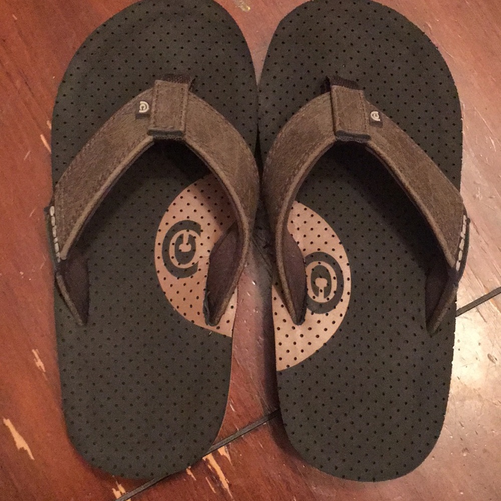 Cobian boys flip flops